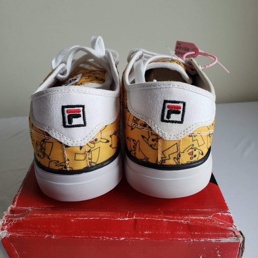 Pokémon x Fila Classic kicks B. Size M8.5. "S.Korea exclusive" sneakers - Picture 3 of 9